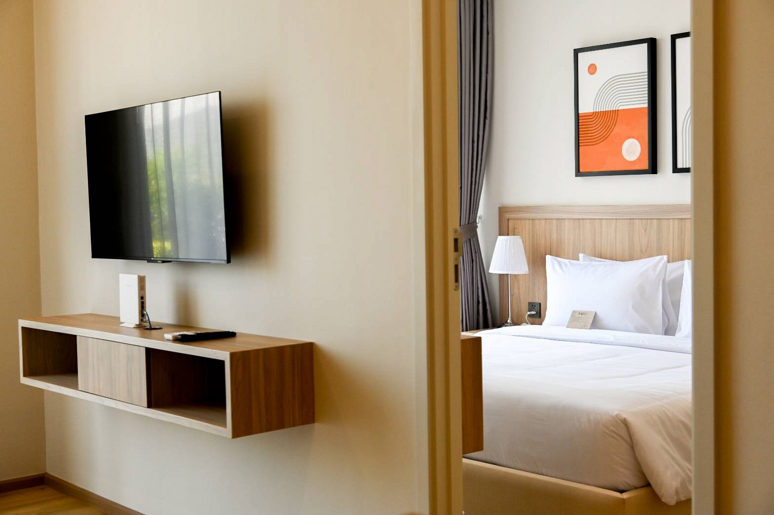 Pool Access – King